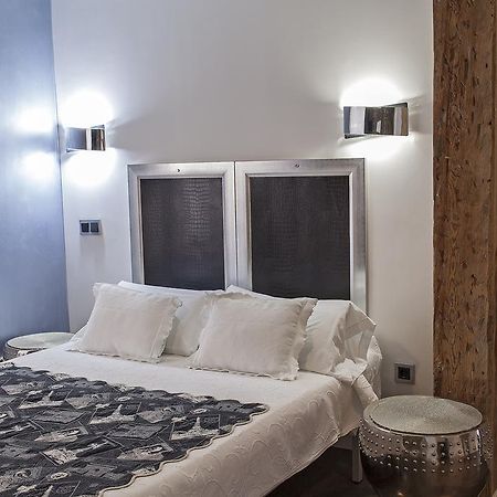 Hostal Jardin Secreto ซานตานเดร์ ภายนอก รูปภาพ